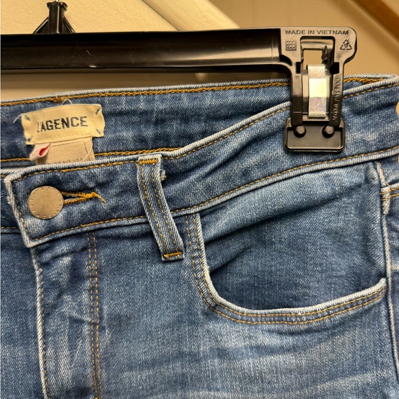 L'AGENCE Tilly Mid Rise Slim Straight Jeans Size 27 - Picture 2 of 4